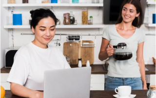 Jualan Online atau Offline