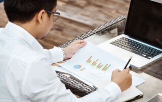 Tren Suku Bunga Turun Dampaknya ke Pasar Modal dan Strategi Keuangan Bisnis yang Perlu Disiapkan