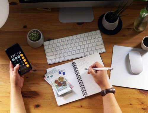 Memahami Desil Ekonomi dan Pentingnya Pengelolaan Keuangan Bisnis dengan Accurate Online
