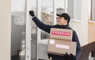 Pesanan Masuk, Barang Ternyata Habis Cegah Overselling di Marketplace dengan Accurate Online